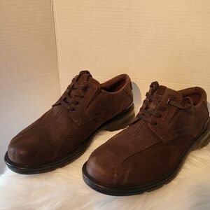 NWOT Clark Men's Brown Leather Shoes